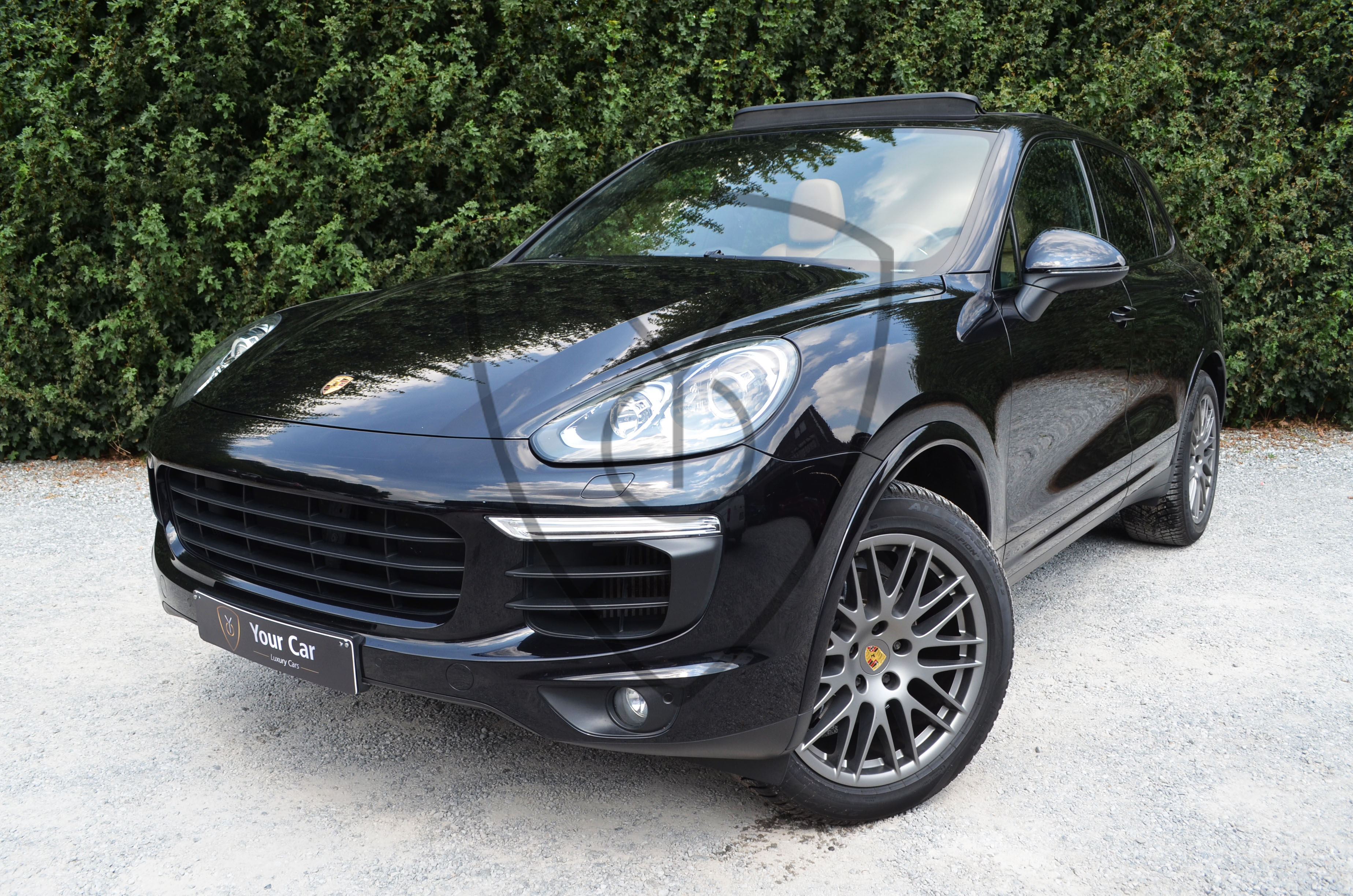PORSCHE CAYENNE 3.0D PLATINIUM — image 19